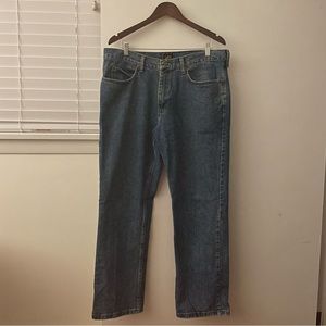 EUC Relaxed Fit Lee Jeans 36X30